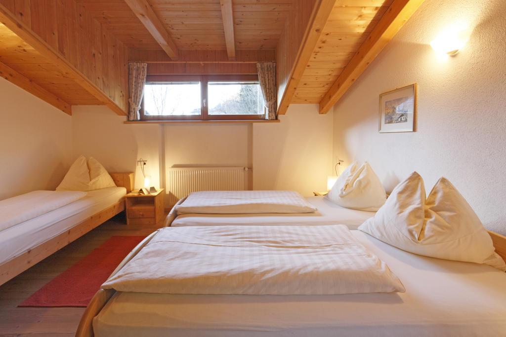 Chalet & Appartement Zingerlehof Trens Campo di Trens Chambre photo